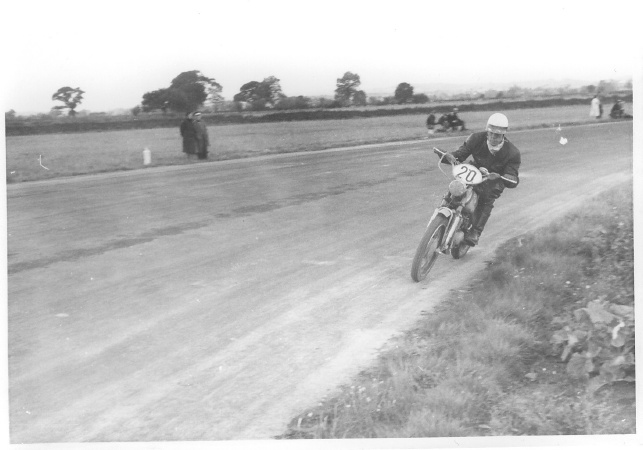 196109 Six GB Schlussrennen Laubmeier Hercules 100.jpg